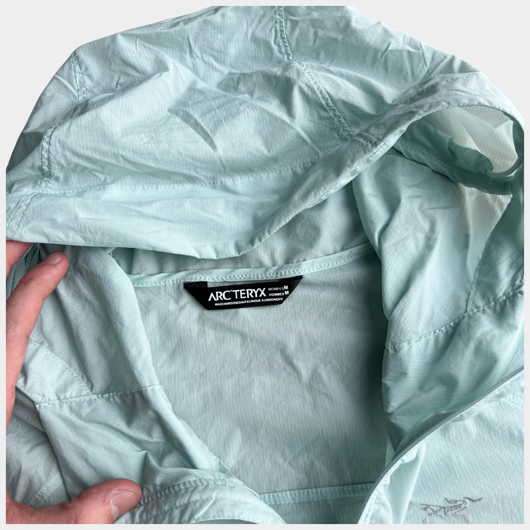 Arcteryx Women’s Squamish Hoody Windbreaker (M)